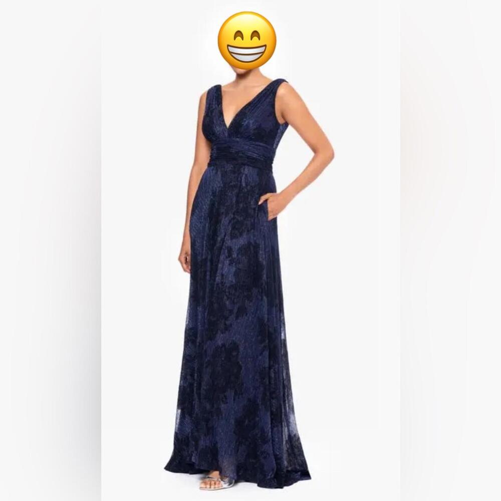 Betsy & Adam Navy Sleeveless Floral Metallic Crinkle Gown w Pockets *Flawed* NWT